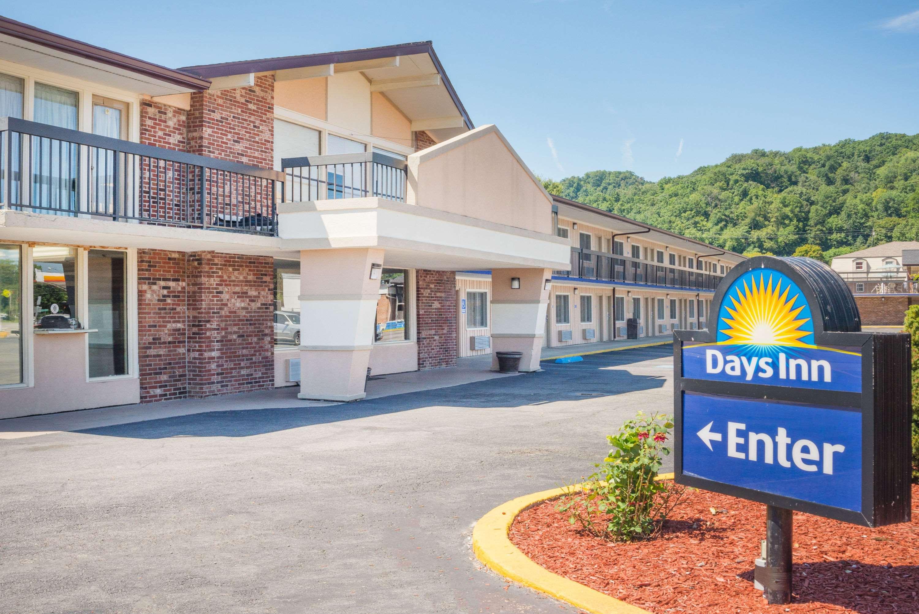デイズ イン バイ ウィンダム ペインツビル Paintsville エクステリア 写真