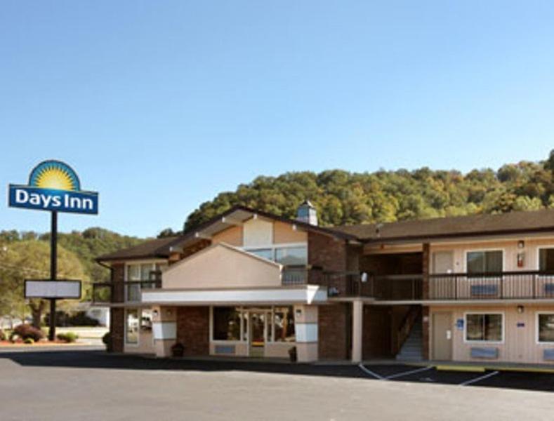 デイズ イン バイ ウィンダム ペインツビル Paintsville エクステリア 写真